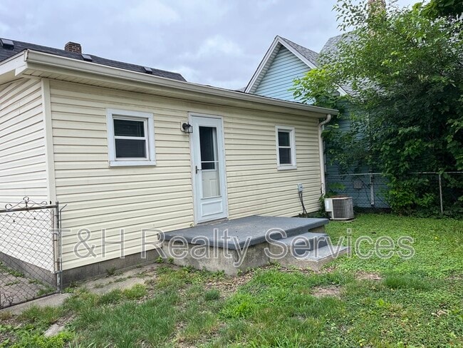 Building Photo - 1514 Bates St