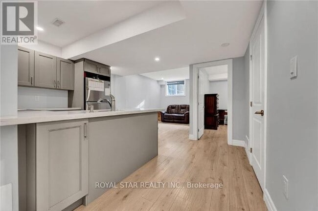 Building Photo - 119 Waterloo St