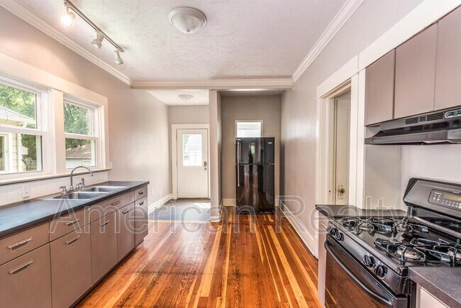 Foto del edificio - 1115 Powers Ave NW