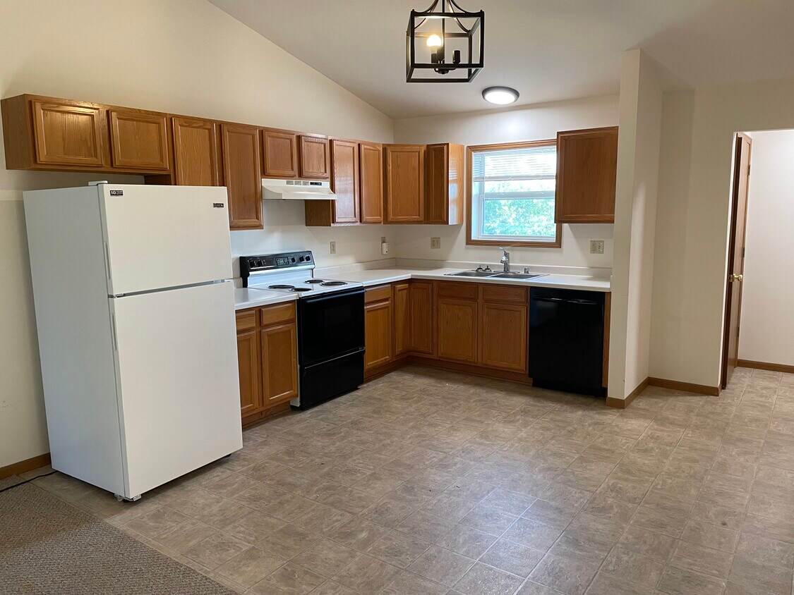 542 Partridge Ct Unit 542, Sullivan, WI 53178 Apartments in Sullivan