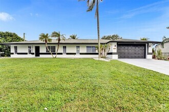Building Photo - 1705 SW 100th Ave