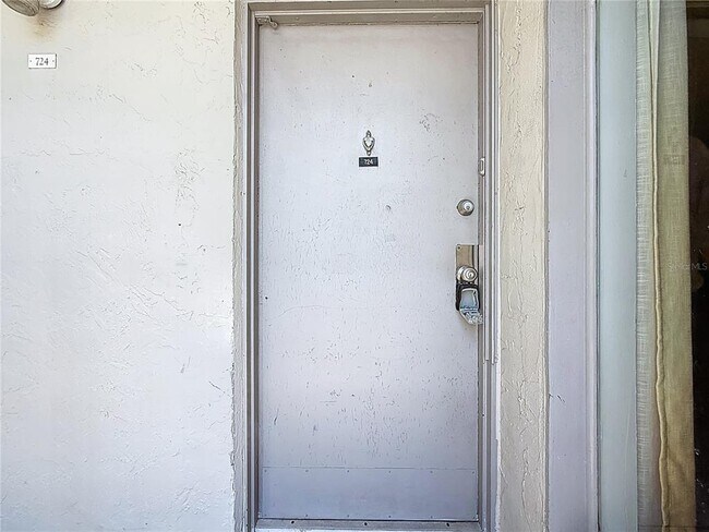 Foto del edificio - 2625 FL-590