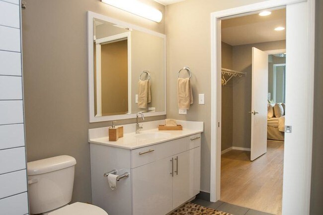 Foto del edificio - 228 W Scott St