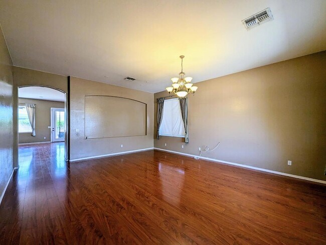 Building Photo - 3310 W Latona Rd