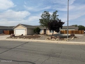 Building Photo - 687 Jennys Ln