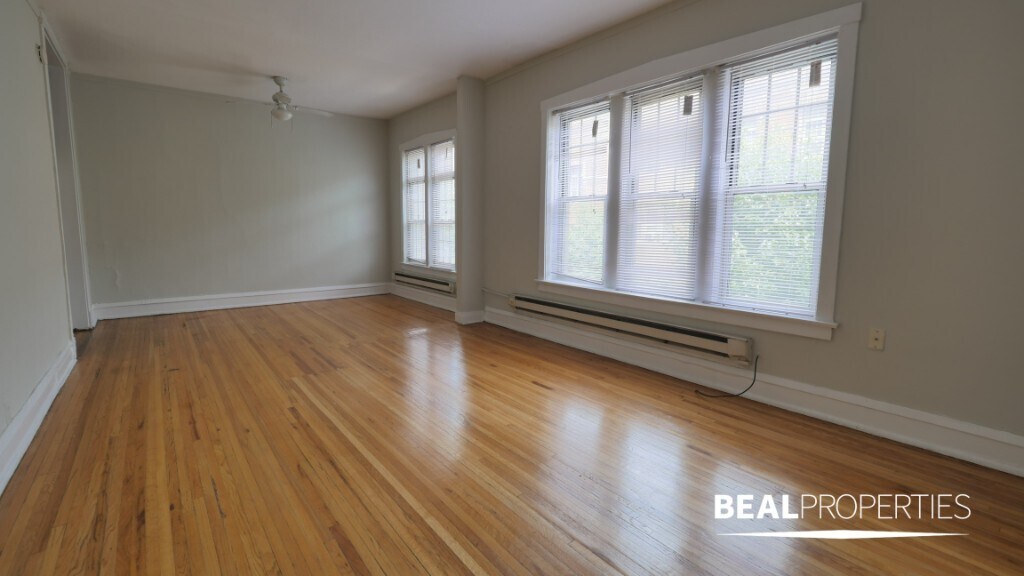 Foto principal - 628 W Barry Ave