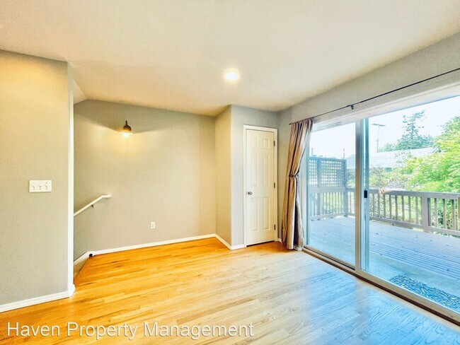 Building Photo - 3 br, 2.5 bath House - 1416 E Spruce St