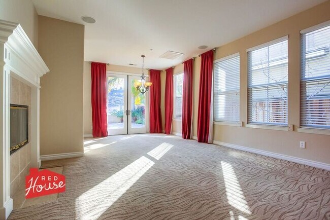 Foto del edificio - 2711 Ascot Ave