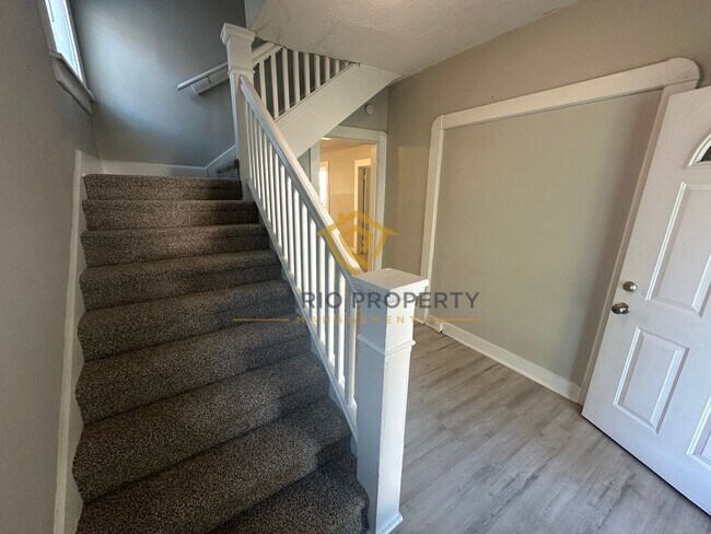 Foto del edificio - $500 OFF MOVE-IN SPECIAL!!! Close to the Children's Museum, Updated and Spacious, 4 Bedroom, 1 Ba...