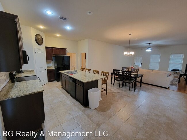 Building Photo - 4 br, 2 bath House - 344 Long Hill Drive