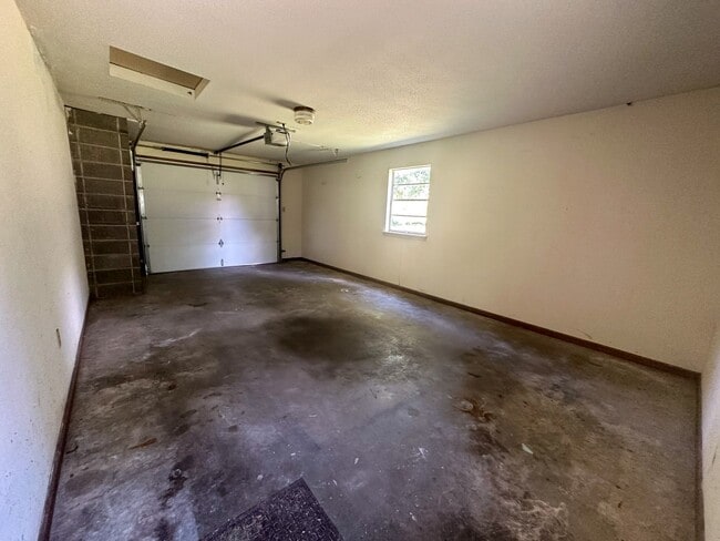 Building Photo - 4823 Meadow Lark Ln