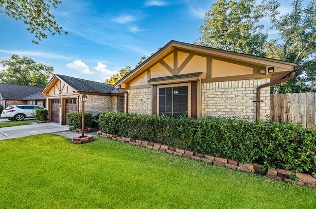 Foto del edificio - 4822 Lost Oak Dr