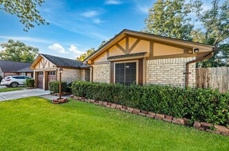 Building Photo - 4822 Lost Oak Dr