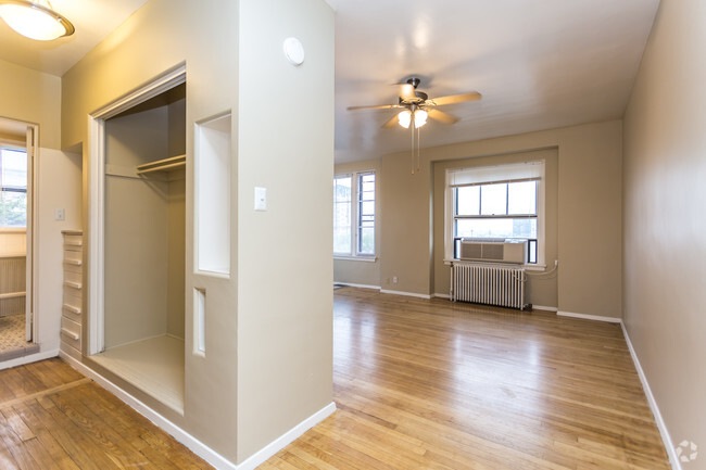 Estudio - 515 ft² - Belmont Buckingham