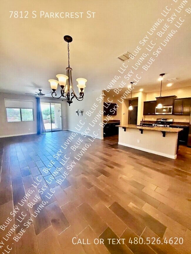 Foto del edificio - 7812 S Parkcrest St
