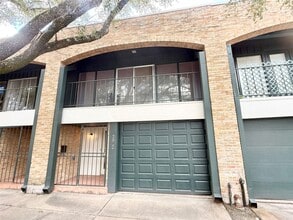 Building Photo - 3912 Mandell St