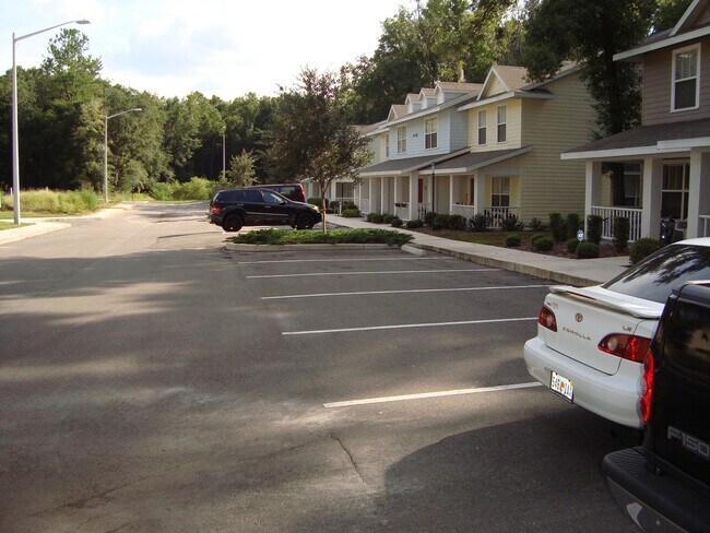 Building Photo - 4618 SW 48th Way