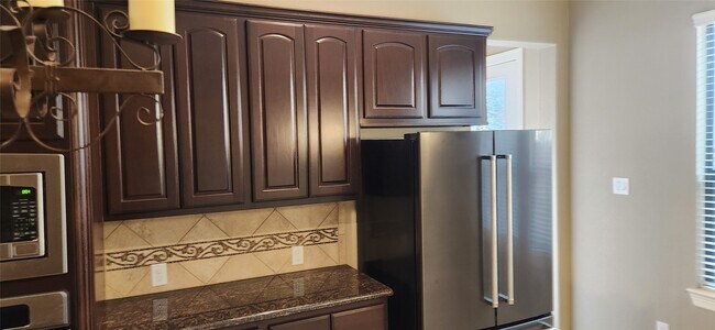 Foto del edificio - 11614 Royal Oaks Crossing