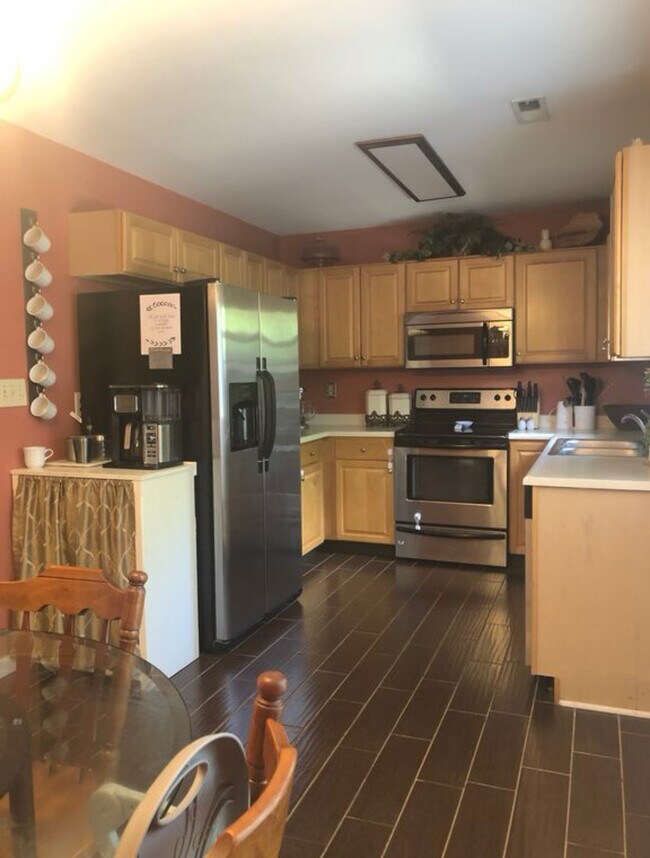 Foto del edificio - 3175 Kirklevington Dr