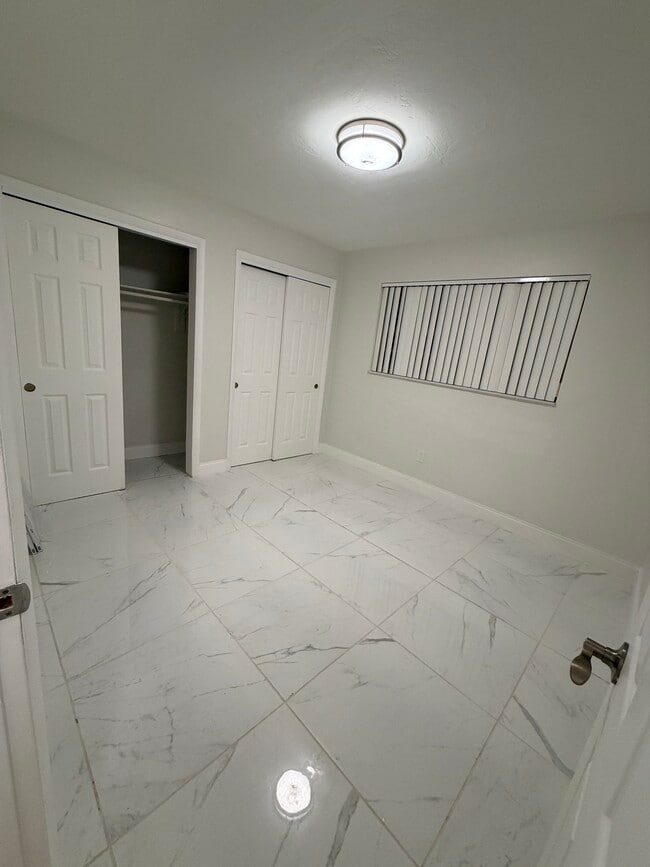 Foto del edificio - 815 SW 5th Ct