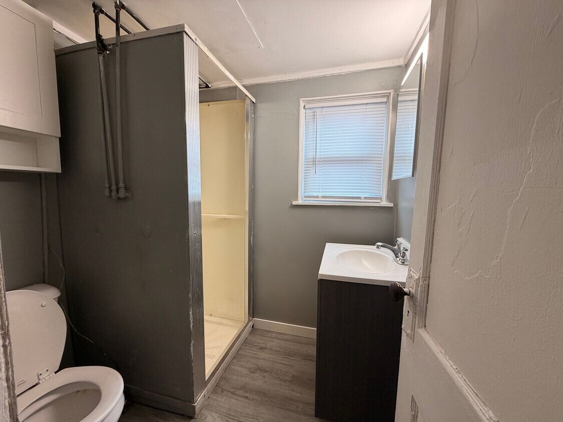 Foto del edificio - N 14th St Triplex