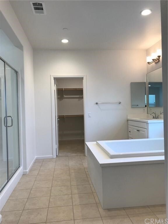 Building Photo - 3215 E Lavender Dr