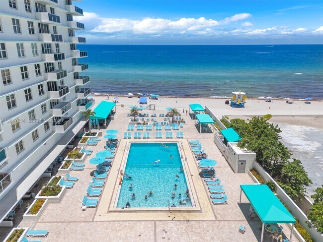 Foto del edificio - 3725 S Ocean Dr