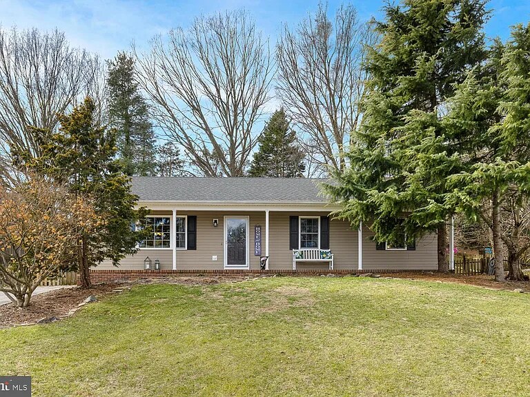 Primary Photo - 6810 Greenvale Rd
