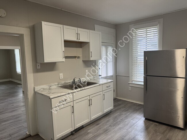 Foto del edificio - 721 3rd St
