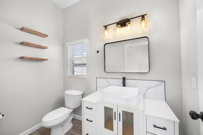 Foto del edificio - 3300 NW 15th Ln