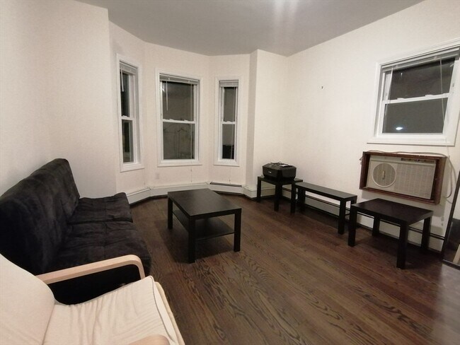 Foto del edificio - 105 Massachusetts Ave