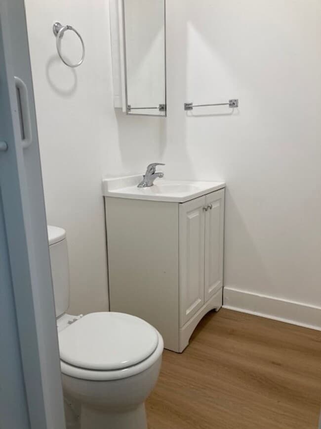 Building Photo - Amazing Value - De-leaded, Pet-Friendly 3-bed, 1.5bath Brookline Apartment