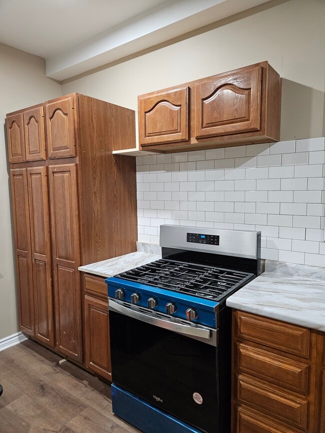 Kitchen - 4827 S Racine Ave