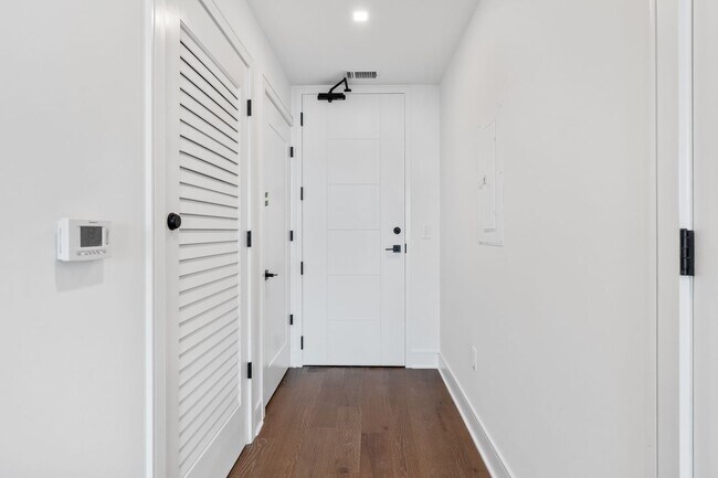 Foto del edificio - Modernistic Studio in West Midtown! Seven 88