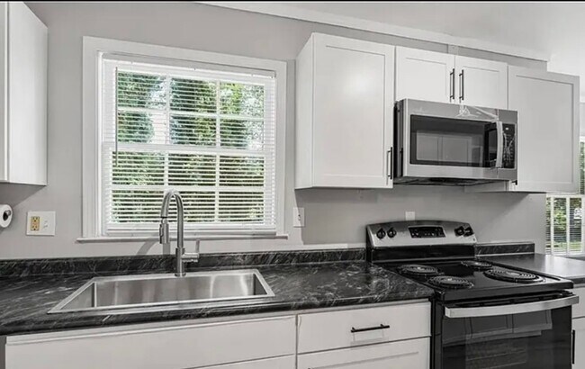 Building Photo - 3584 Preakness Dr