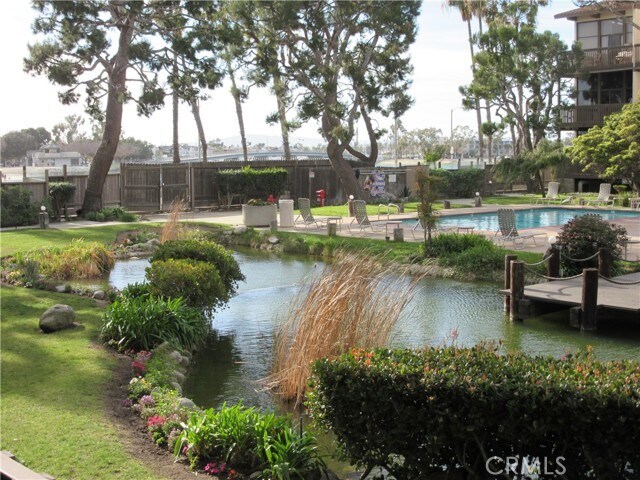 Primary Photo - 7107 Marina Pacifica Dr S