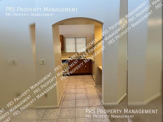 Building Photo - 2363 W Comstock Dr