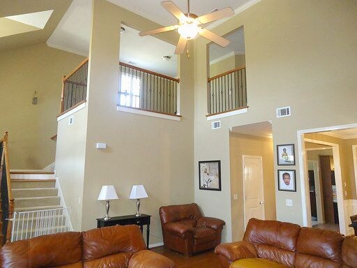 Fotografía del edificio - 4008 Verbena Dr