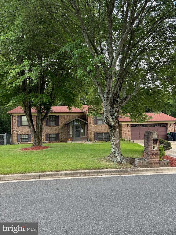 Building Photo - 311 Bonhill Dr