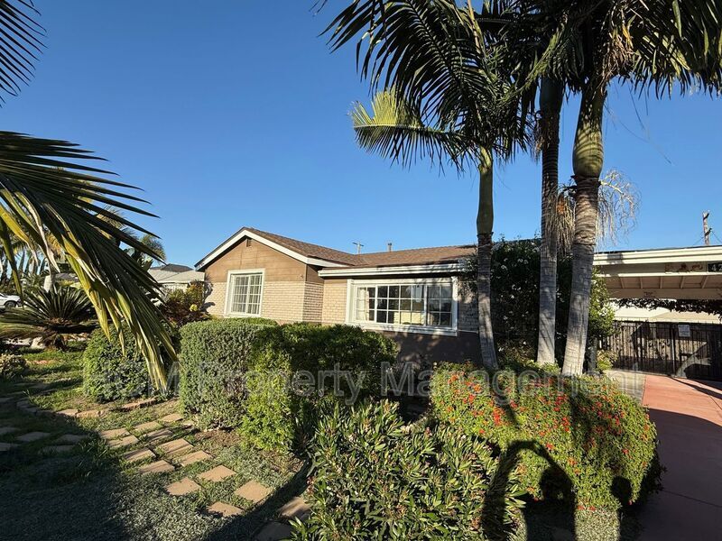 Building Photo - 4238 Clark Ave