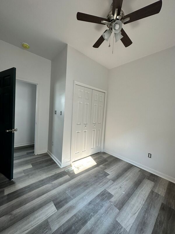 Foto del edificio - 1404 Maple St