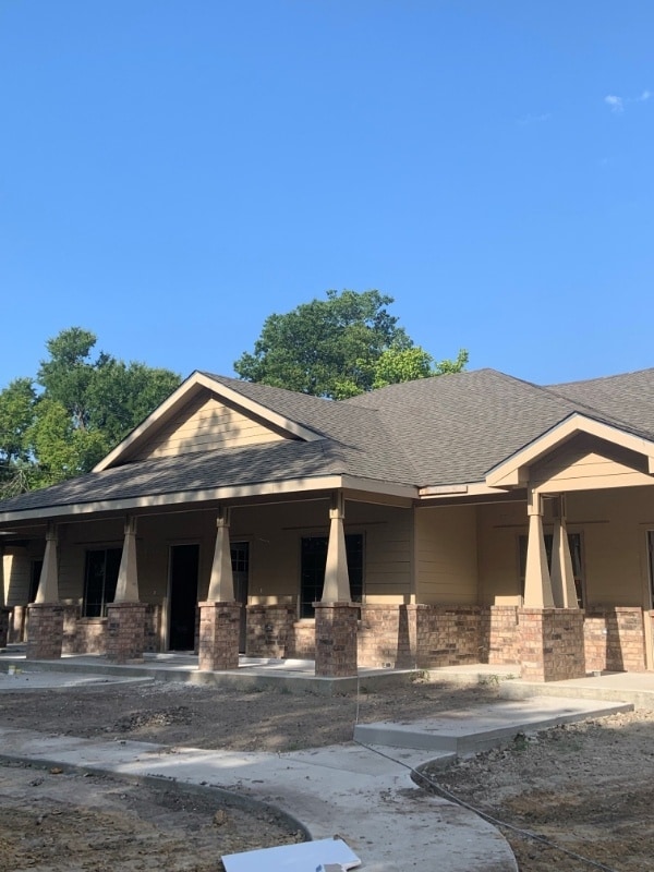 510 E Akard St, Weatherford, TX 76086 Room for Rent in Weatherford