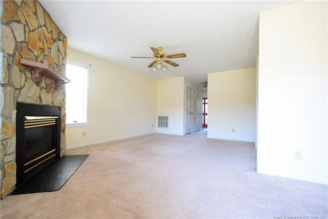 Foto del edificio - 2709 Preston Woods Ln