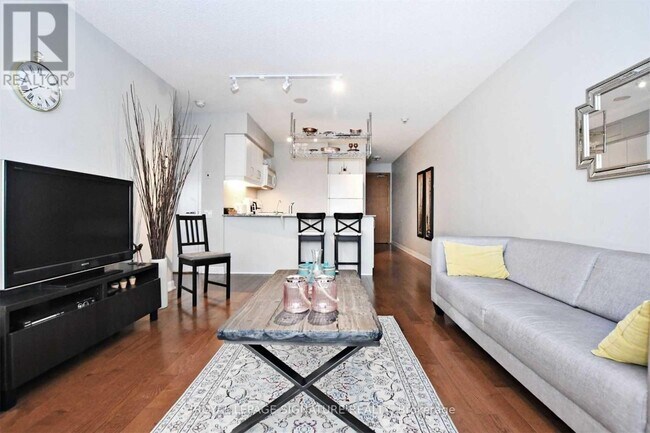 Building Photo - 33 Sheppard Ave E