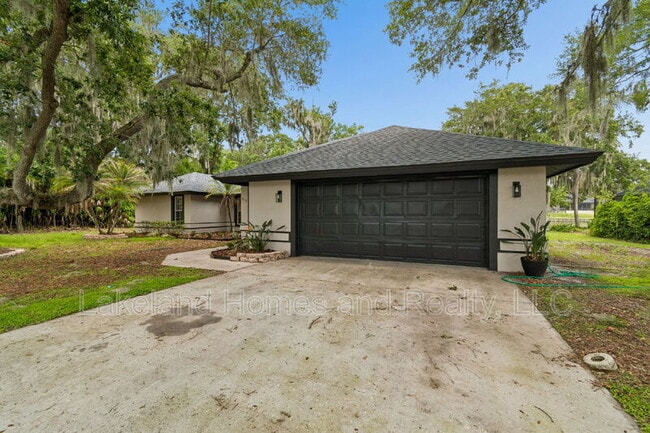 Building Photo - 95 Woodside Dr