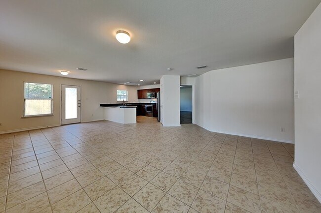 Foto del edificio - 14625 Briarcrest Dr