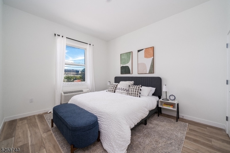 Foto principal - 44 Irvine Turner Blvd