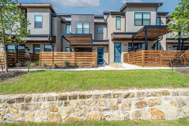 Building Photo - 917 Emerling Dr