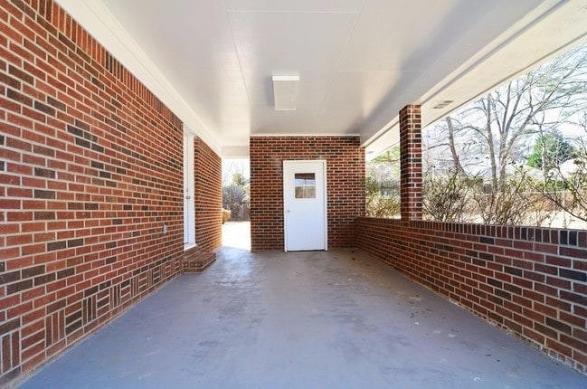 Building Photo - 405 Jefferson Ave