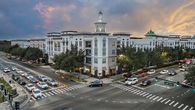 Foto del edificio - The Village at Lake Lily